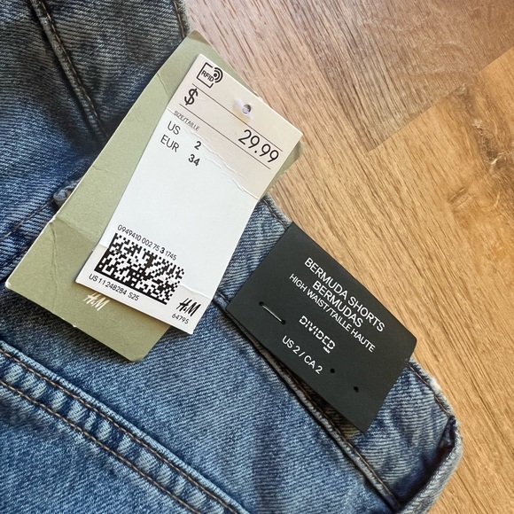 High Rise Bermuda Short - Picture 3 of 4